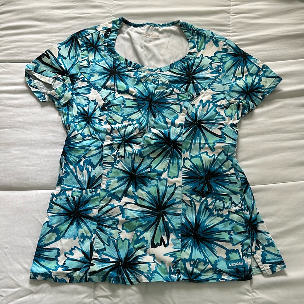 S Landau Floral Scrub Top